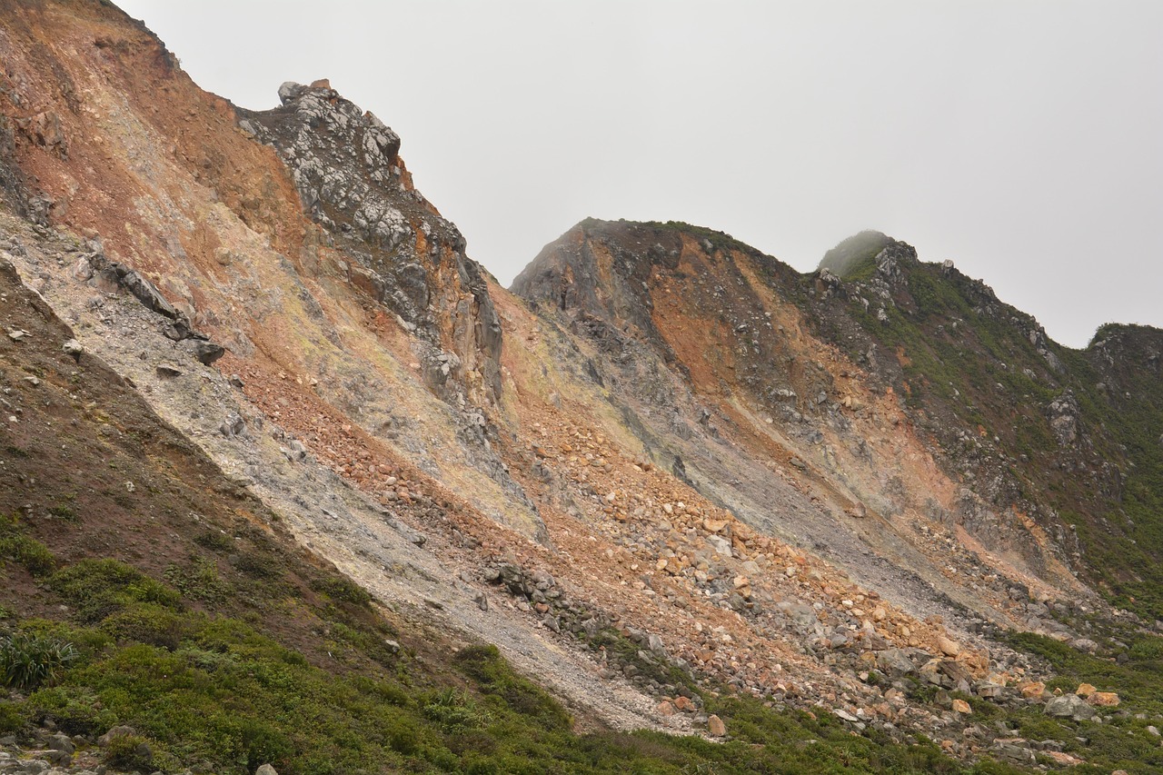 印尼火山爆发最新动态，全面解析影响与应对策略